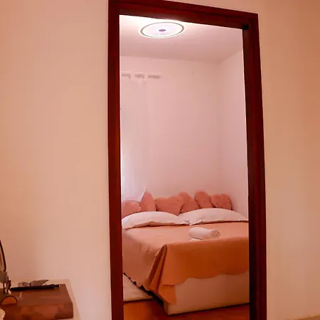 Ana Apartment