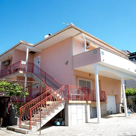 Ana Apartman